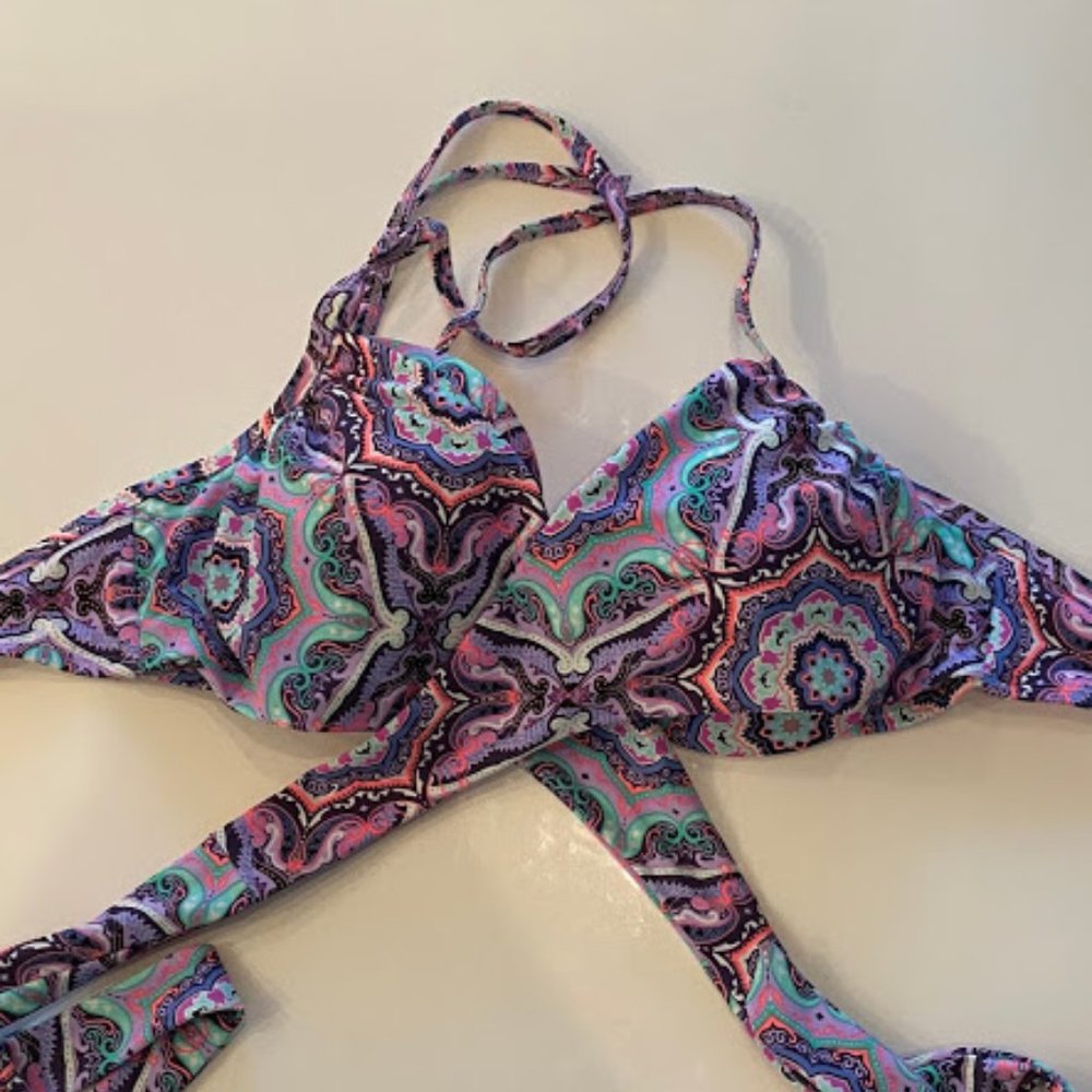 NWOT Victoria's Secret Paisley Wrap Bikini Top